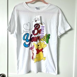 NEW Disney Winnie the Pooh “Be Yourself” Women’s Graphic T-Shirt Size Small